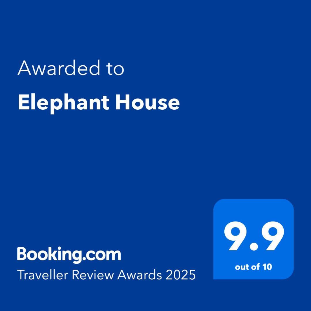 Elephant House Plovdiv Extérieur photo
